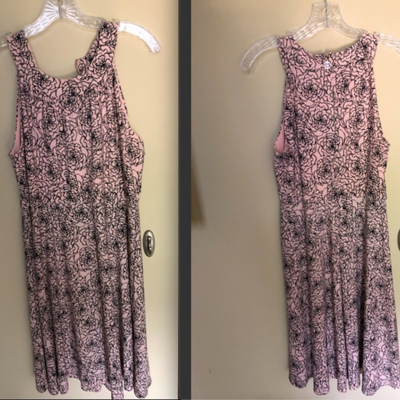 Tommy Hilfiger Dresses & Skirts - HOST PICK!! Tommy Hilfiger flower dress